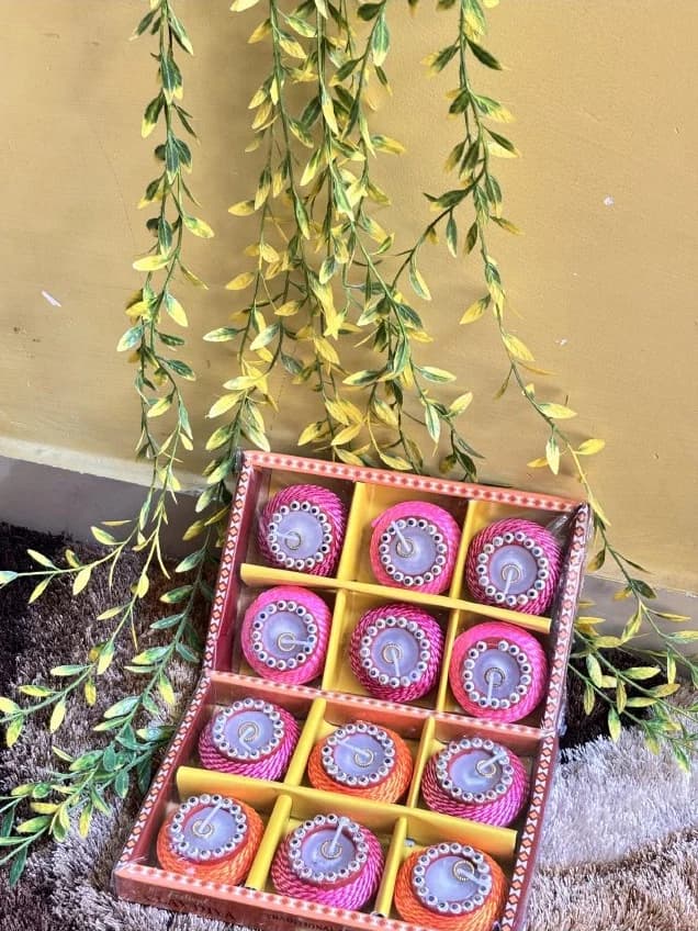 Colourful Thread Candle Collection